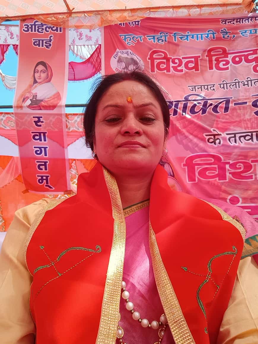 जलता दीया हवाओं पर